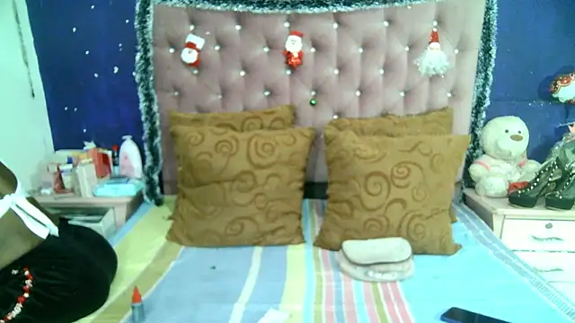 ValeriaTsx online show from 12/20/25, 12:45