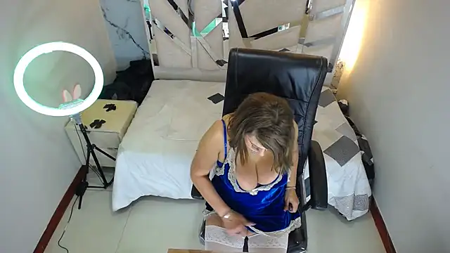 Salome Milf202 online show from 04/18/26, 07:58