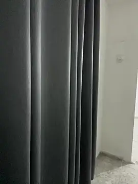 lolitalamasbonita01 online show from 12/24/24, 10:22