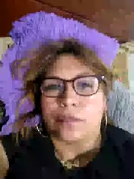 Snapshot of Kazsandraa chatting on 03/17/25, 05:16 Kazsandraa online show from 03/17/25, 05:16