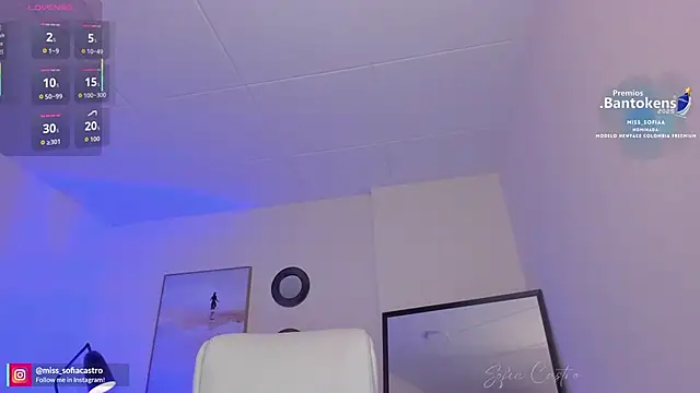 Snapshot of miss_sofiaa chatting on 10/16/25, 01:23 miss sofiaa online show from 10/16/25, 01:23