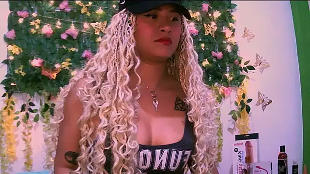 Crysrus online show from 11/08/25, 10:41