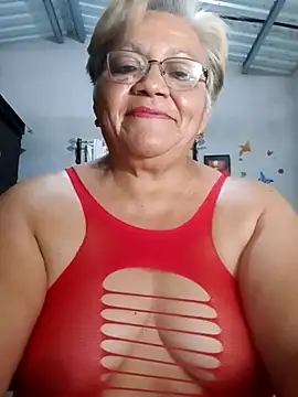 Madrastrahot69 online show from 09/25/25, 10:24