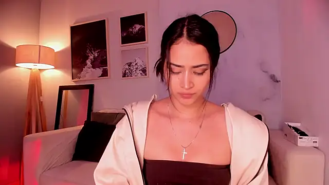 Snapshot of lara_madisson chatting on 03/02/26, 05:08 lara madisson online show from 03/02/26, 05:08