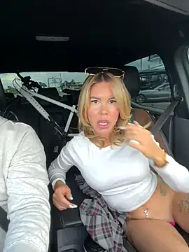 Lara Bergmann online show from 12/03/24, 11:55