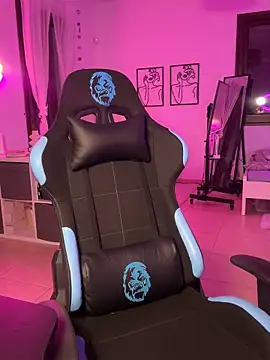 Lara Bergmann online show from 01/29/25, 03:47