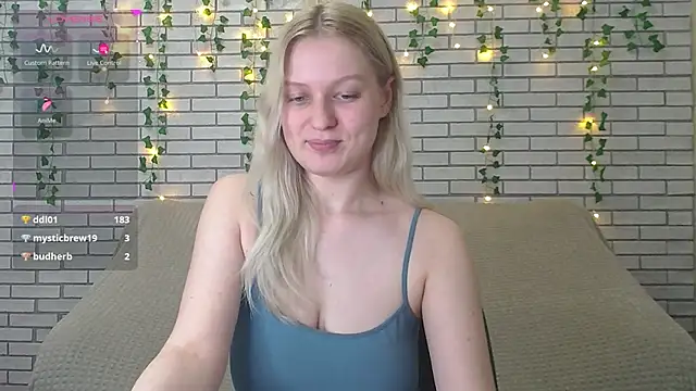 EmiliaDuchess online show from 02/08/25, 09:35