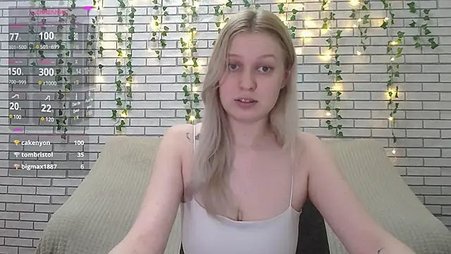 EmiliaDuchess online show from 02/16/25, 10:43