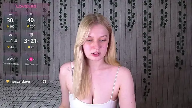 EmiliaDuchess online show from 10/23/25, 12:59