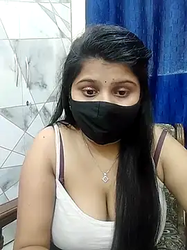 Snapshot of Hotty-simran chatting on 02/20/25, 10:27 Hotty-simran online show from 02/20/25, 10:27