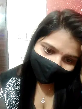 Snapshot of Hotty-simran chatting on 03/03/25, 04:47 Hotty-simran online show from 03/03/25, 04:47