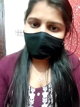 Snapshot of Hotty-simran chatting on 03/06/25, 11:36 Hotty-simran online show from 03/06/25, 11:36