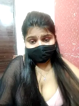 Snapshot of Hotty-simran chatting on 03/11/25, 04:32 Hotty-simran online show from 03/11/25, 04:32