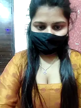Snapshot of Hotty-simran chatting on 03/16/25, 05:14 Hotty-simran online show from 03/16/25, 05:14