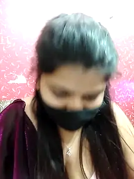 Snapshot of Hotty-simran chatting on 03/17/25, 11:10 Hotty-simran online show from 03/17/25, 11:10