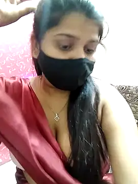 Snapshot of Hotty-simran chatting on 03/22/25, 04:45 Hotty-simran online show from 03/22/25, 04:45