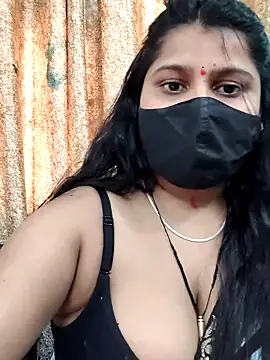 Hotty-simran online show from 11/18/25, 04:50