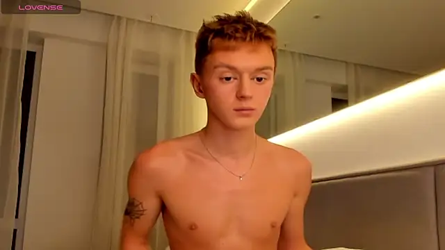 agelandreww online show from 12/26/24, 03:20