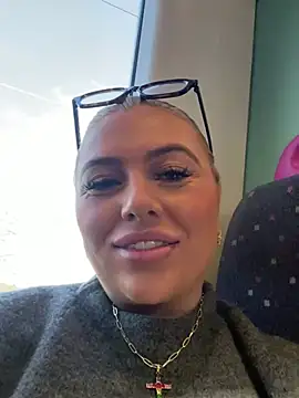 Arabellalee23 online show from 12/19/24, 10:45