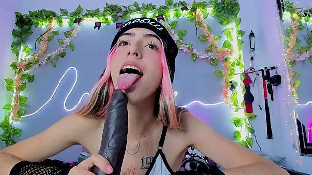 YouliteSllut2 online show from 01/23/25, 02:55