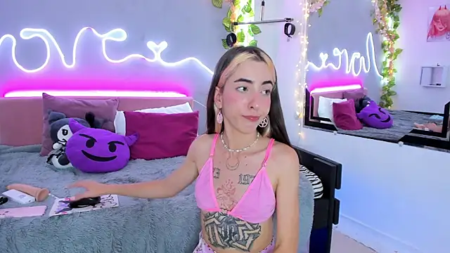 YouliteSllut2 online show from 02/21/25, 11:43