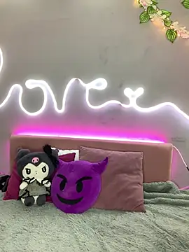 YouliteSllut2 online show from 03/05/25, 02:57