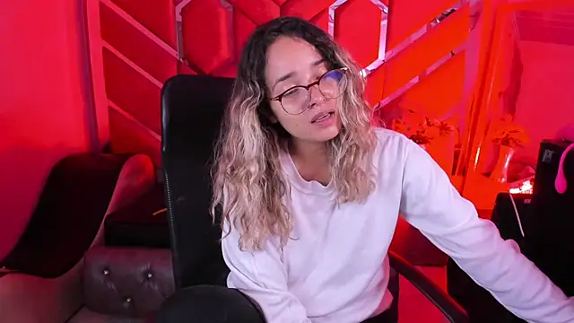 Olivia Fox69 online show from 02/03/26, 04:21