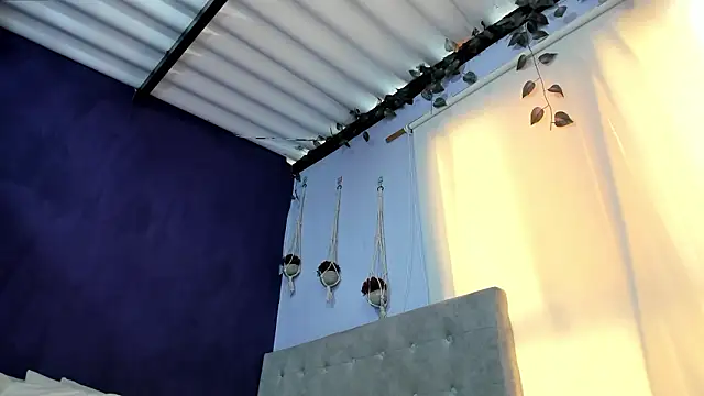 Leamonroe   online show from 03/04/26, 02:23