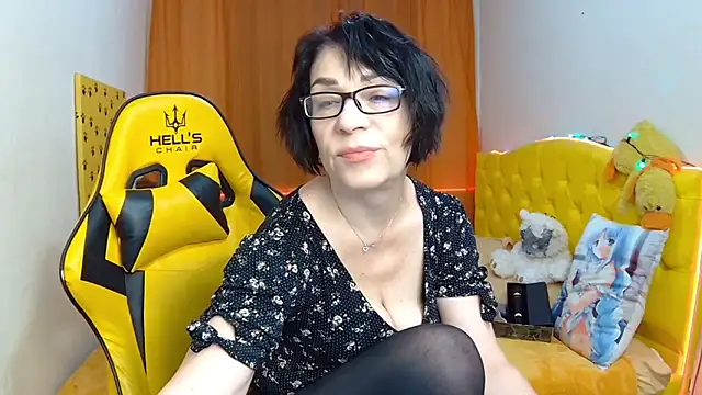 Snapshot of SandraHormas chatting on 01/27/25, 07:56 SandraHormas online show from 01/27/25, 07:56