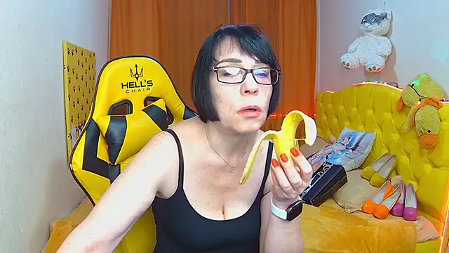 Snapshot of SandraHormas chatting on 02/10/25, 07:58 SandraHormas online show from 02/10/25, 07:58