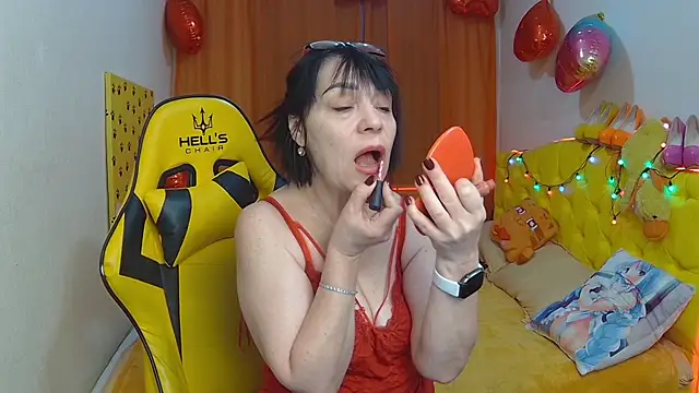 Snapshot of SandraHormas chatting on 03/06/25, 07:36 SandraHormas online show from 03/06/25, 07:36