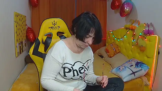 Snapshot of SandraHormas chatting on 03/09/25, 07:45 SandraHormas online show from 03/09/25, 07:45