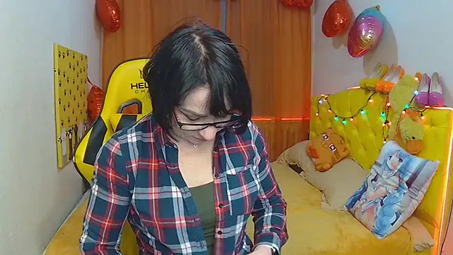 Snapshot of SandraHormas chatting on 03/10/25, 08:04 SandraHormas online show from 03/10/25, 08:04