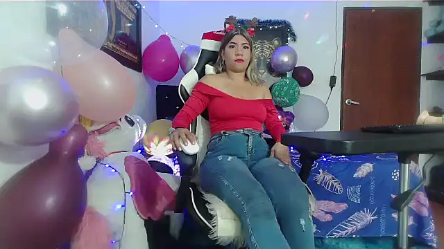 Snapshot of sexy_bunny_hot chatting on 12/11/24, 04:42 sexy bunny hot online show from 12/11/24, 04:42