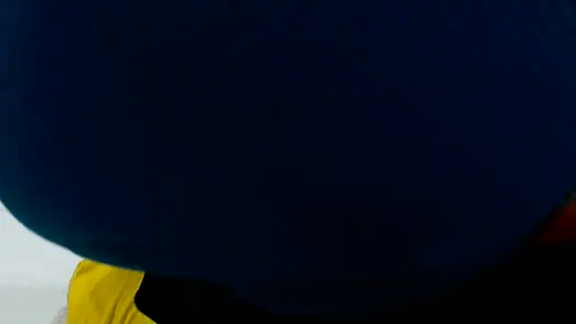 YELLOWBUSTYMELLONS online show from 10/18/25, 05:32