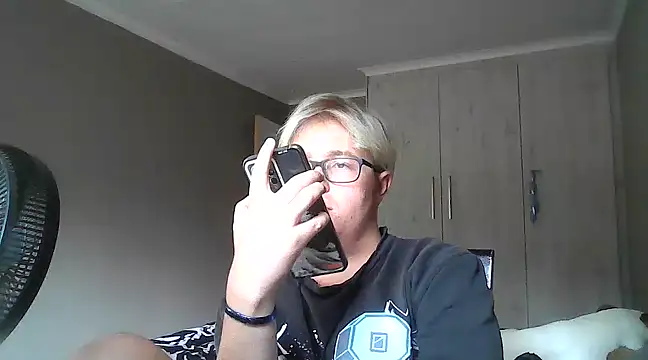 Snapshot of bisexualboy05 chatting on 02/10/25, 12:29 bisexualboy05 online show from 02/10/25, 12:29