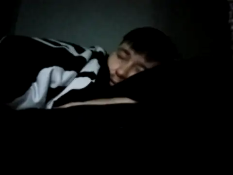 Snapshot of bisexualboy05 chatting on 09/22/25, 10:34 bisexualboy05 online show from 09/22/25, 10:34