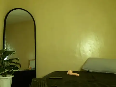 Sharmybabe online show from 10/31/25, 12:39