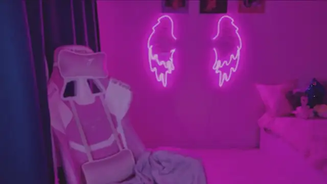 Elsie Ginger online show from 12/15/24, 09:31