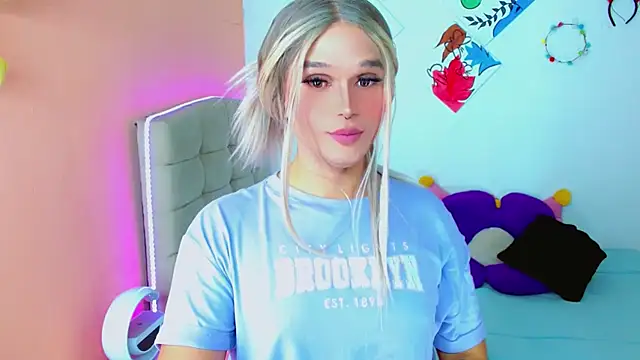 TaylorMon online show from 10/11/25, 01:38