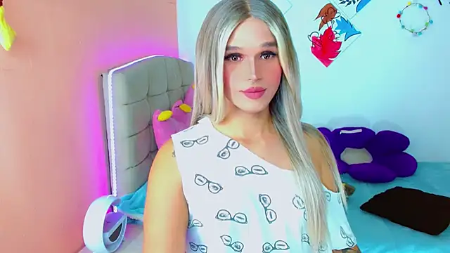 TaylorMon online show from 10/14/25, 01:50