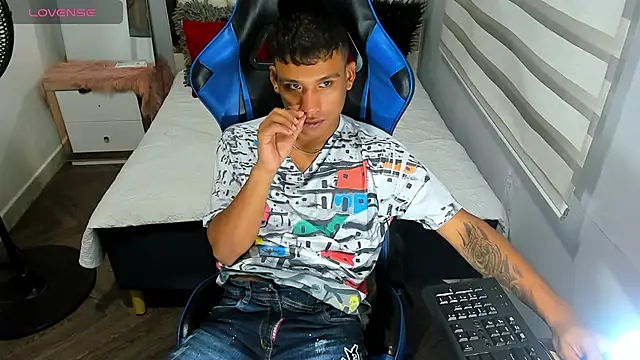 Backsex boy online show from 10/12/25, 09:41