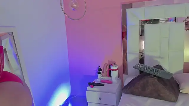 Alanna hot3 online show from 02/14/26, 07:43