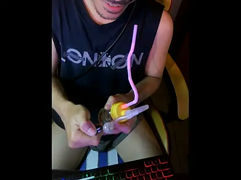 cloudyth1994 online show from 09/27/25, 05:07