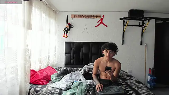 Snapshot of jokergc_2 chatting on 02/03/25, 07:52 jokergc 2 online show from 02/03/25, 07:52