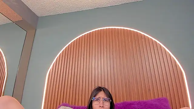 NayeCloud online show from 02/03/26, 06:22