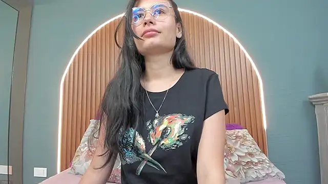 NayeCloud online show from 02/07/26, 03:43