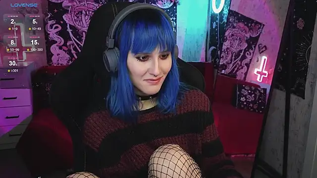 little Elika online show from 02/21/25, 11:54