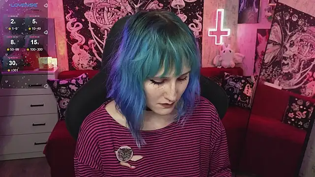 little Elika online show from 11/09/25, 09:57