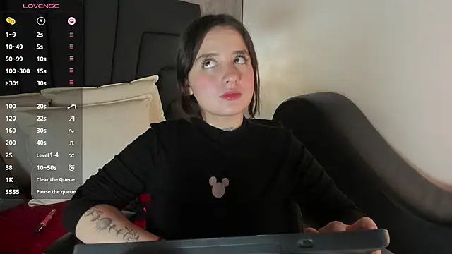 Sabrina Lennox online show from 01/31/25, 01:54